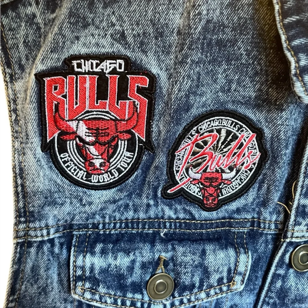 NBA Chicago Bulls Blue Denim Vest - Picture 4 of 6